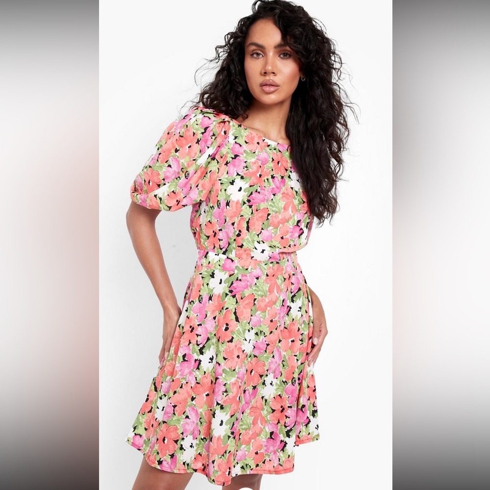 NWT Lace up backshift dress